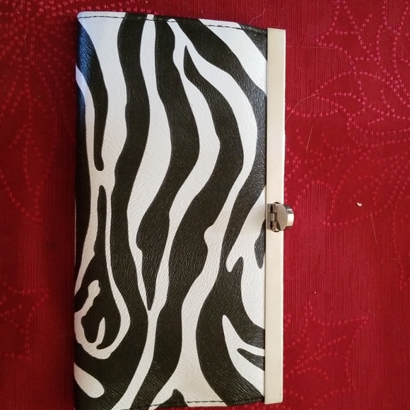 Zebra Print Clasping Wallet - Picture 1 of 4